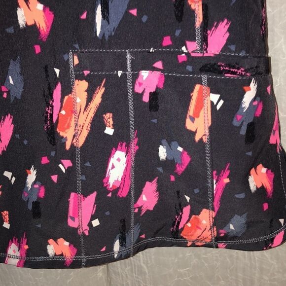 Infinity S Charcoal Gray Neon Pastel Paintbrush Strokes Stretch Scrub Top - Picture 8 of 15